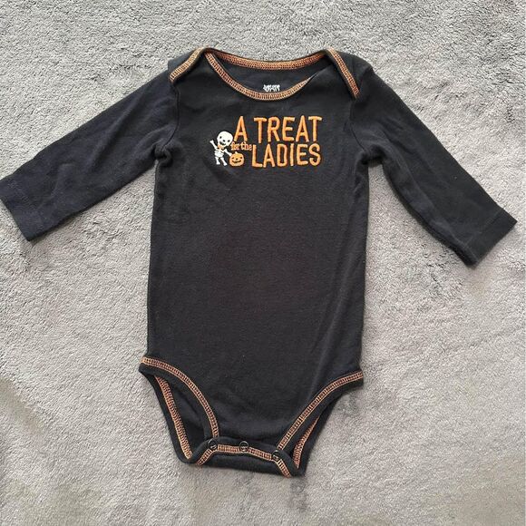 Baby Halloween “A Treat for the Ladies” Onesie (Size: 9 Months) - Picture 4 of 5